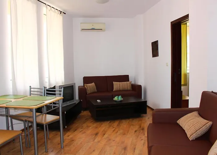 Hera Отель Созополь